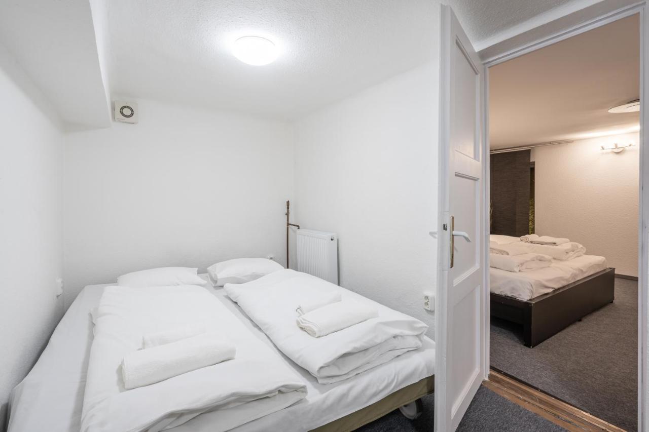 Zensen Nest Apartment Budapest Luaran gambar